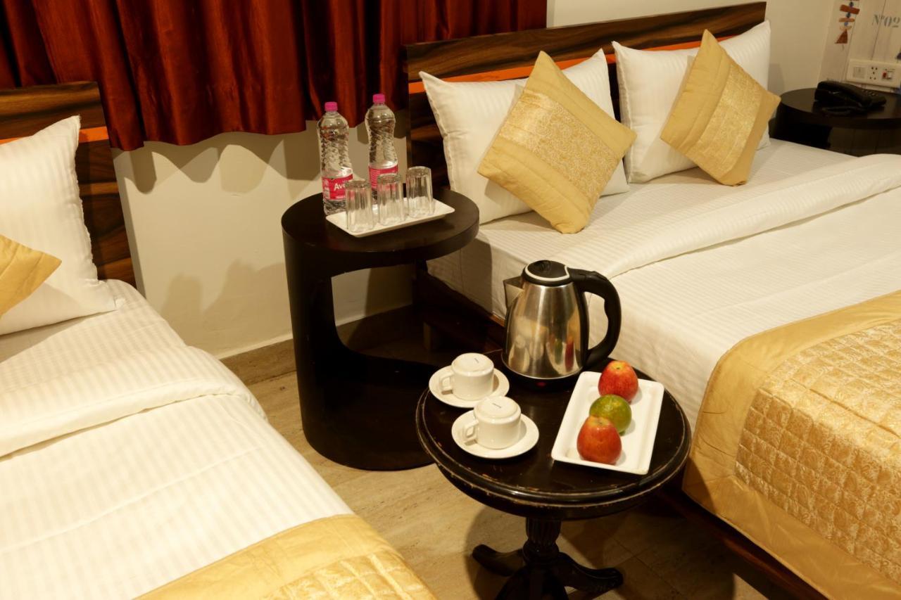 Hotel Classic Plaza At Delhi Airport New Delhi Exterior photo